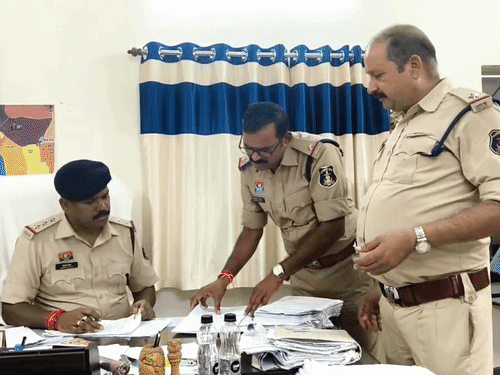 बिलासपुर: बॉयफ्रेंड के खाते में पैसे डलवाने के लिए नाबालिग ने भाई को बंधक बनाया