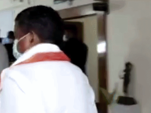 छत्तीसगढ़ की राजनीति में लौटा 'नो कमेंट्स', रामविचार नेताम के जवाब पर सियासी चर्चा